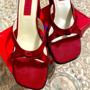 Women’s cute red sandals